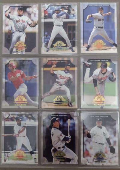 Lot of 54 raw baseball cards - Thumbnail 2
