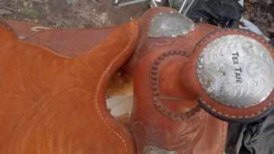 Its a Whiting saddle very good condition - Thumbnail 3