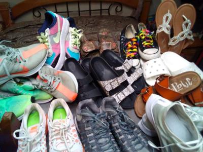 several different size shoes - Thumbnail 5