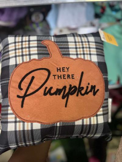 harvest pillows - Thumbnail 3