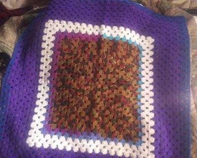 HOMEMADE CROCHETED BLANKETS - Thumbnail 5