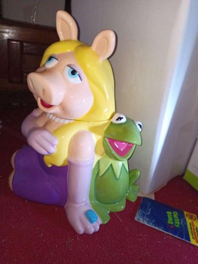 miss piggy and hermit - Thumbnail 2