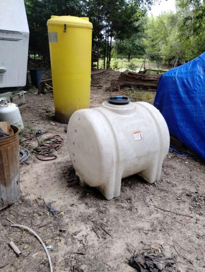 200 gallon water holding tank - Thumbnail 2