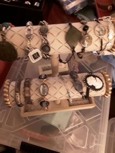 Bracelets - Thumbnail 3