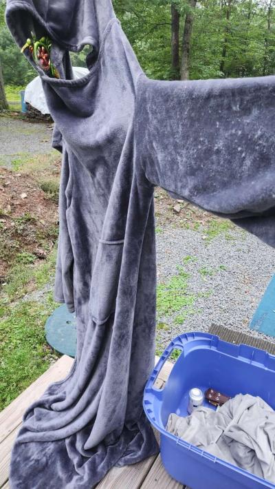 Reverse Hoodie - Thumbnail 3