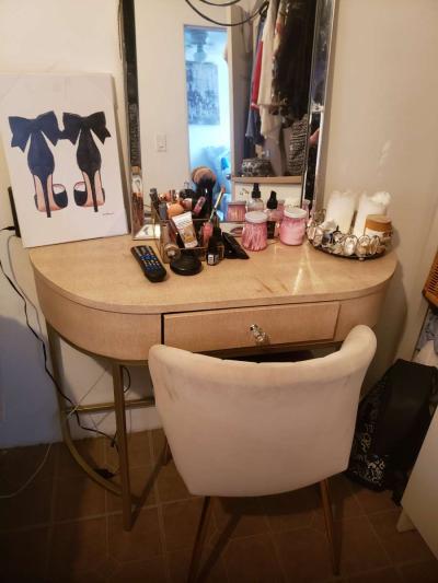 vanity - Thumbnail 3