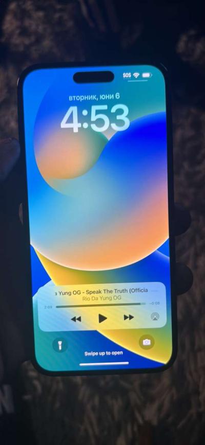 iPhone - Thumbnail 2