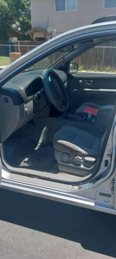 2006 Kia Sorento - Thumbnail 4