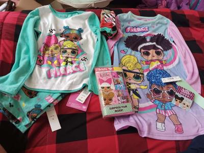 New girl stuff - Thumbnail 3