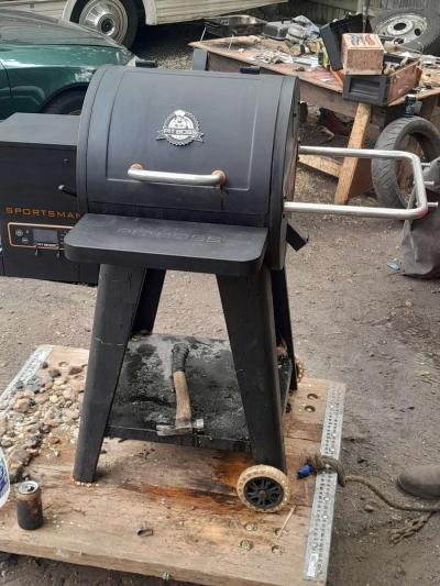 pitboss sportsman 5000 woodpellet and smoker - Thumbnail 3