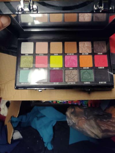 Jeffrey star makeup kits - Thumbnail 2