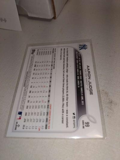 2022 Topps card number 99 Aaron judge - Thumbnail 2