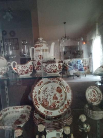 100 year old Spode Indian Tree China and cabinet - Thumbnail 6
