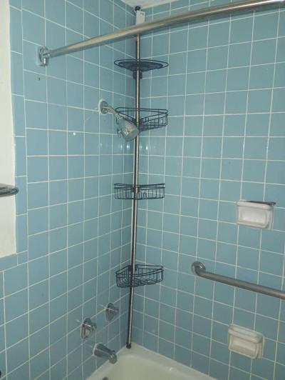 Metal shower Rack - Thumbnail 6