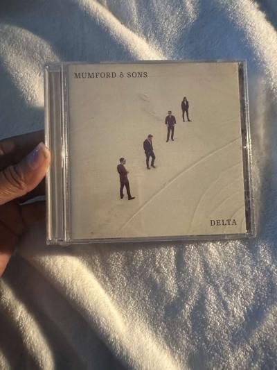 Mumford and Son Delta - Thumbnail 3