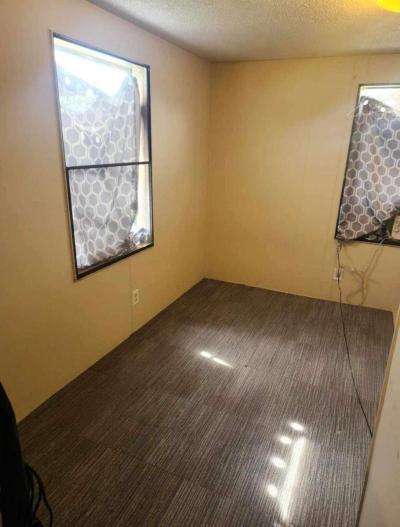 Mobile Home in Park 2bd 1 and a half bath as is - Thumbnail 2