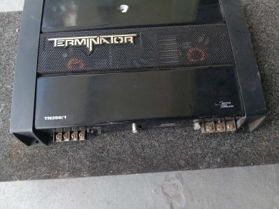 Terminator Amp and speakers - Thumbnail 3