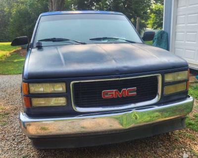 GMC Sierra Truck - Thumbnail 4