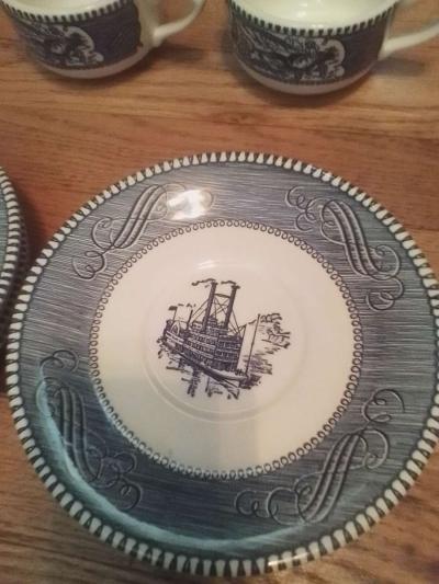 Blue dishes - Thumbnail 2