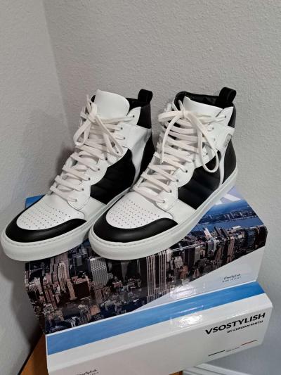 Retro Basketball Shoes - Thumbnail 2