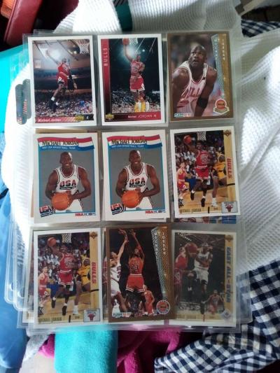 1980baaeball and nfl and NBA cards mint - Thumbnail 4