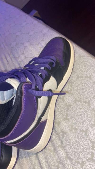 Jordan 1s purple - Thumbnail 4