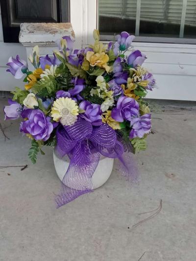 floral design can meet all your floral needs