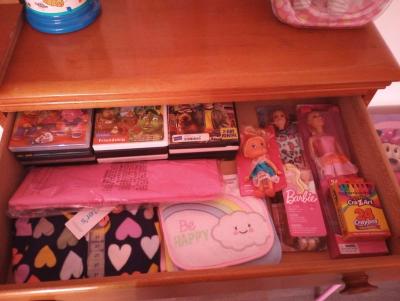 two bedroom apartment everything must go 2000 for everything