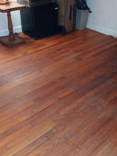 2 mini apartment size refrigerators - Thumbnail 4