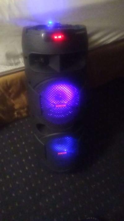 Bluetooth speaker - Thumbnail 4