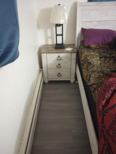 two bedroom apartment everything must go 2000 for everything - Thumbnail 2