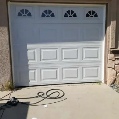 Garage door - Thumbnail 5