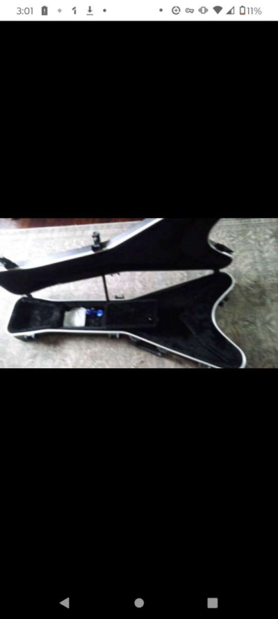 Jackson flying V hardshell guitar case paid 300 new BESTOFFE - Thumbnail 2