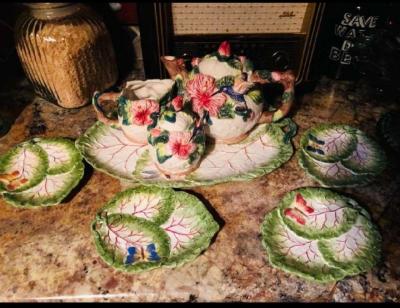 Vietri Italy Spring Leaf Majolica Service Plate - Thumbnail 1