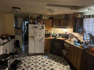 Mobile Home in Park 2bd 1 and a half bath as is - Thumbnail 3