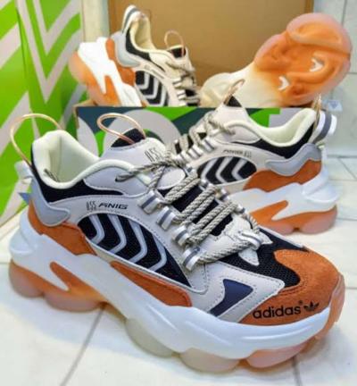 Nike sneakers - Thumbnail 2