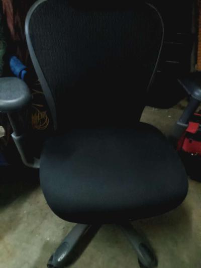 executive office chair - Thumbnail 2