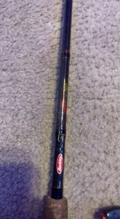 Black Max Bait Caster 7ft Rod Reel - Thumbnail 3