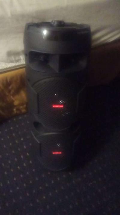 Bluetooth speaker - Thumbnail 3