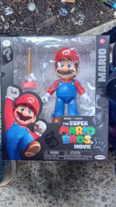 Super Mario Figures - Thumbnail 2