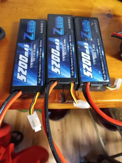 Redcat Hexfly Quick Charger Plus 3 Batteries Like New - Thumbnail 2