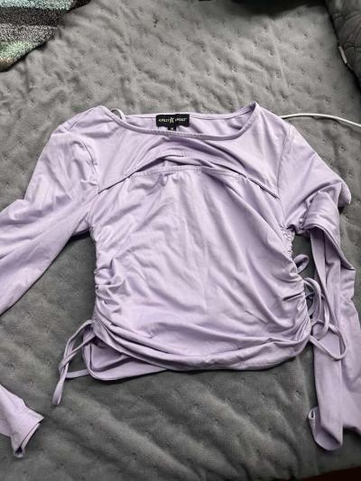 crop tops - Addieville, Illinois