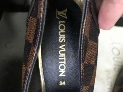 high Heels - Thumbnail 2