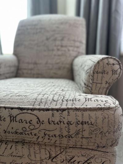 Decorative Chair - Thumbnail 3