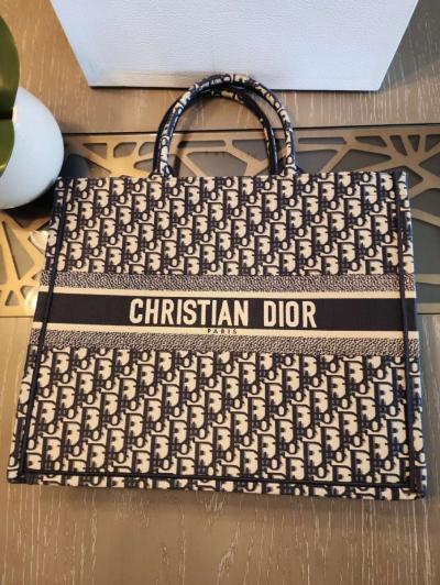 Dior Tote bag - Thumbnail 2