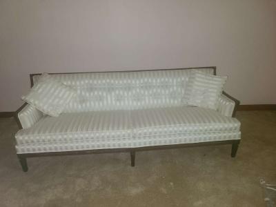 beautiful white couch - Thumbnail 3