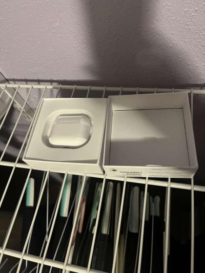 AirPods 3rd generation - Thumbnail 2