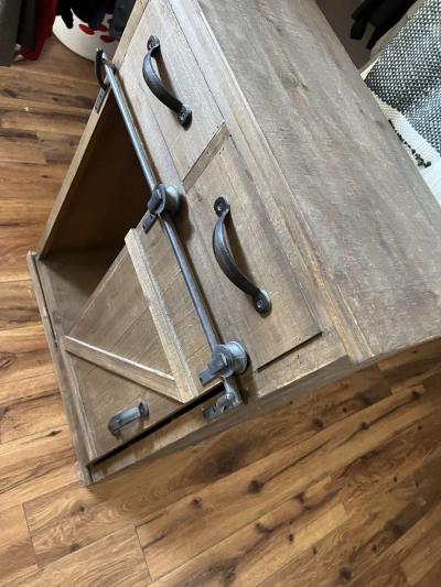 brown stand with barn doors - Thumbnail 3