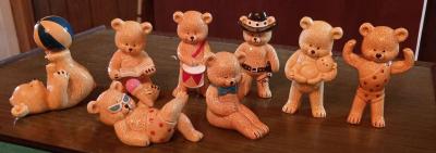 Danbury mint bone China bear collection - Thumbnail 2