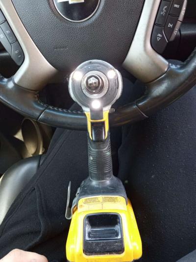 20 volt DeWalt drill - Thumbnail 2